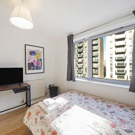 City Riverside - 2 Bedroom & Free Parking Barking  Luaran gambar